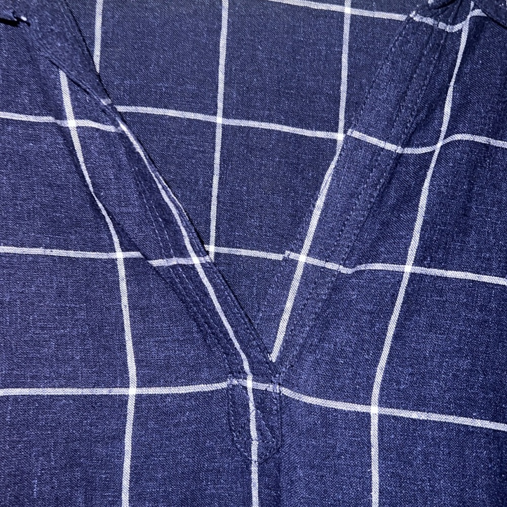 TAHARI TOP. SIZE 2X - Picture 4 of 7